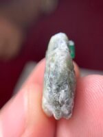 Compact Elegance: 19.14 ct Swat Emerald Specimen with Distinct Crystal Form - Image 6