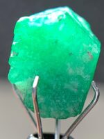 Raw Perfection – 6.08ct Emerald Crystal from Swat Valley - Image 4
