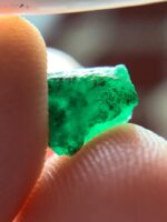 1.82ct Swat Emerald Crystal — A Vibrant Green Gem from Pakistan’s Emerald Heartland - Image 4