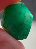 Raw Perfection – 6.08ct Emerald Crystal from Swat Valley - Image 5