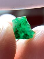 1.82ct Swat Emerald Crystal — A Vibrant Green Gem from Pakistan’s Emerald Heartland - Image 5