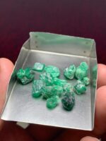 Unearthed Excellence: 38.55ct Swat Emerald Rough Lot - Image 6
