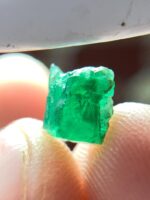 1.82ct Swat Emerald Crystal — A Vibrant Green Gem from Pakistan’s Emerald Heartland - Image 9