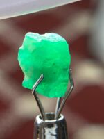 A Balanced Beauty — The 2.90-Carat Swat Emerald Crystal - Image 10