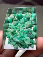 85.50 ct Emerald Rough Lot from Swat Valley, Pakistan - Image 12