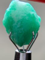 9.20ct Emerald Crystal from Swat – Natural 12×10×10mm Green Gemstone - Image 5