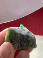 A Natural Marvel: 143 ct Emerald Specimen from Swat, Pakistan - Image 3