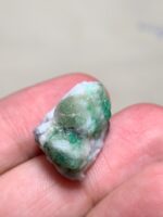 31.05ct Swat Emerald Specimen – Vivid Green Crystal - Image 2