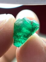Hidden in Stone: A 2.26ct Emerald Crystal from Swat’s Heartland - Image 8