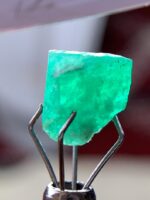 A Symphony in Green: 3.30ct Swat Emerald Crystal (8.20 × 8.30 × 7.10 mm) - Image 3