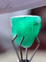 A Symphony in Green: 3.30ct Swat Emerald Crystal (8.20 × 8.30 × 7.10 mm) - Image 4
