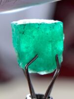 A Symphony in Green: 3.30ct Swat Emerald Crystal (8.20 × 8.30 × 7.10 mm) - Image 6