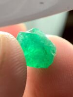 A Symphony in Green: 3.30ct Swat Emerald Crystal (8.20 × 8.30 × 7.10 mm) - Image 9