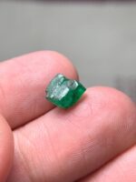 Bold and Balanced: 2.26ct Emerald Crystal from Swat Valley - Image 2