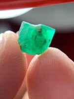 Bold and Balanced: 2.26ct Emerald Crystal from Swat Valley - Image 4