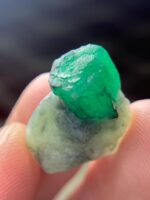 13.10 Carat Swat Emerald Specimen – A Natural Crystal Showcase - Image 6