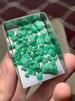 A Closer Look at a 56.03 ct Swat Emerald Rough: Size, Potential, and Significance - Image 9
