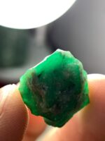 17.85ct Swat Emerald Crystal – Bold Color, Natural Form, Collector’s Grade - Image 9