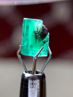 1.31 ct Swat Emerald Crystal — Graceful Green Gem - Image 10