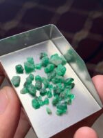 A Detailed Look at a 20.15-Carat Emerald Rough Lot from Swat Valley - Image 6