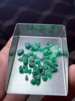 A Detailed Look at a 20.15-Carat Emerald Rough Lot from Swat Valley - Image 7