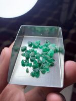 A Detailed Look at a 20.15-Carat Emerald Rough Lot from Swat Valley - Image 8