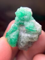 30.85 ct Swat Emerald Specimen – Compact Natural Crystal Beauty - Image 3