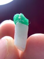 Natural Precision: 9.05ct Swat Emerald Specimen with Vibrant Green Clarity - Image 6