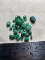 Swat Valley Emerald Rough Lot (32.30ct) - Image 12