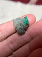 24.89 ct Swat Emerald Specimen – Compact Gem with Exceptional Character - Image 2