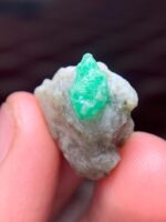 24.89 ct Swat Emerald Specimen – Compact Gem with Exceptional Character - Image 3