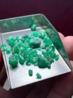 27.64 ct Natural Emerald Rough Lot – Swat Valley, Pakistan - Image 5