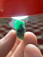 A Rare Glimpse of Nature – 16.40 ct Swat Emerald Specimen - Image 3