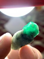 A Rare Glimpse of Nature – 16.40 ct Swat Emerald Specimen - Image 5