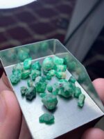 Exceptional 42.66 ct Emerald Rough Lot from Swat - Image 7