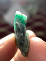 A Rare Glimpse of Nature – 16.40 ct Swat Emerald Specimen - Image 8