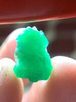 5.90 ct Natural Emerald Crystal from Swat Valley – Depth, Density, and Natural Power - Image 3