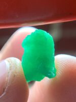 5.90 ct Natural Emerald Crystal from Swat Valley – Depth, Density, and Natural Power - Image 8