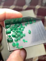 16.40 ct Swat Emerald Rough Lot – Natural Green Crystals from Pakistan’s Emerald Valley - Image 9