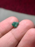 Refined Geometry: 1.47 Carat Swat Emerald Crystal with Natural Balance and Depth - Image 3
