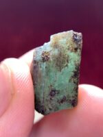 The 32.60 ct Emerald Crystal from Laghman: A Gem of Majestic Green - Image 5