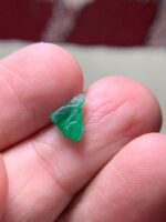 The Captivating Charm of a 1.26ct Emerald Crystal - Image 7