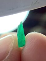 The Captivating Charm of a 1.26ct Emerald Crystal - Image 8