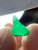 The Captivating Charm of a 1.26ct Emerald Crystal - Image 9