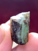The 32.60 ct Emerald Crystal from Laghman: A Gem of Majestic Green - Image 8
