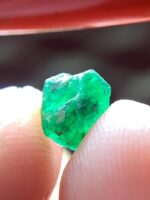 A Spark of Green: 1.35 ct Panjshir Emerald Crystal - Image 13
