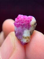 Exploring the Beauty of a 12.20 ct Afghan Ruby: A Rare Gem in Detail - Image 7