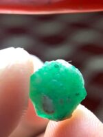 Discovering a 3.65 ct Swat Emerald : Raw Natural Beauty - Image 7
