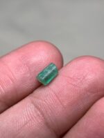 The 1.40 ct Swat Emerald: A Crystal with Timeless Elegance - Image 3