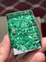 65 Carat Swat Emerald Rough Lot – A Slender Crystal with Linear Elegance - Image 9